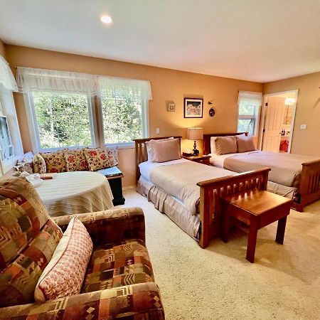 Seafarers Bed & Breakfast Tofino Eksteriør bilde